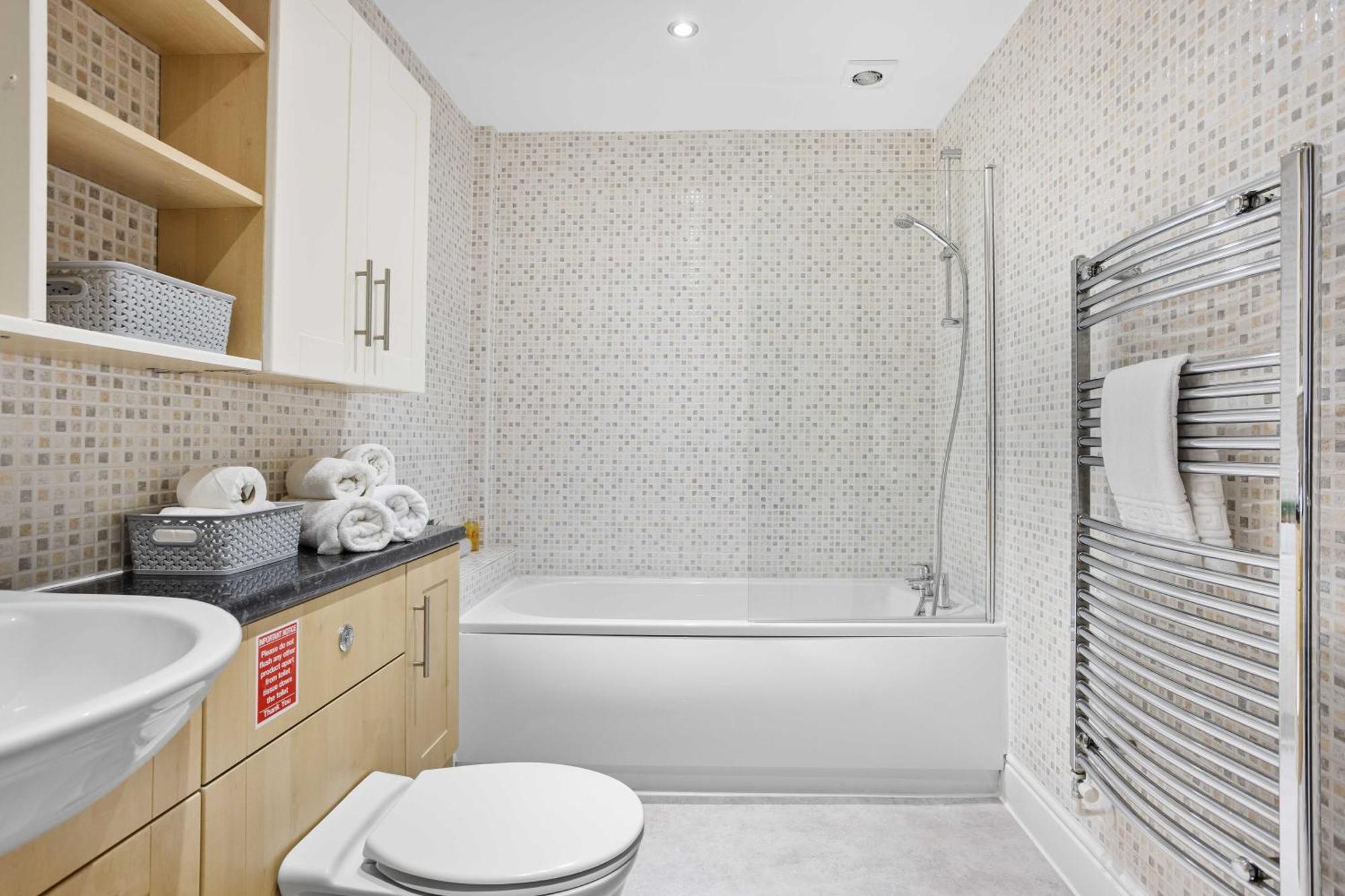 Harbour Court Plymouth - Free Parking - Tucked Away On The Barbican With Courtyard - By Ocean City Retreats Extérieur photo